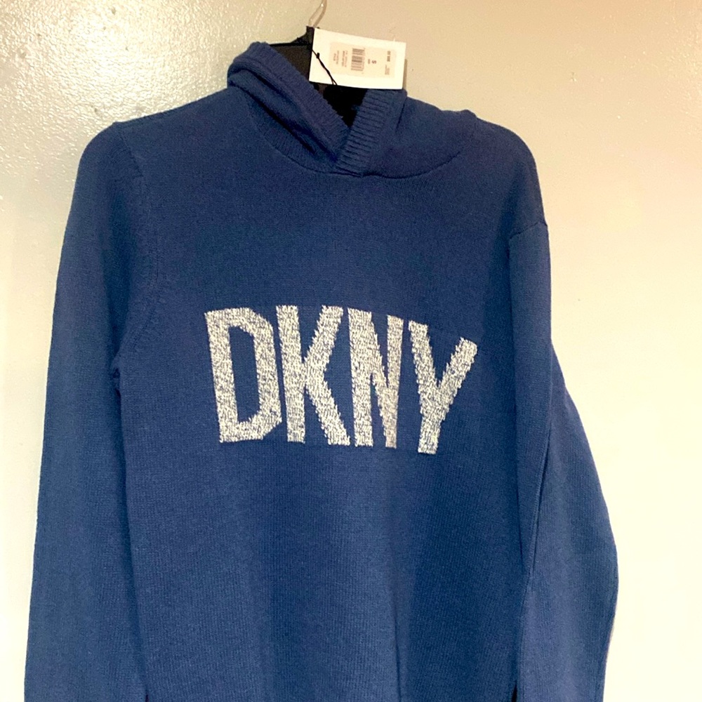 DKNY SWEETER SIZE SMALL